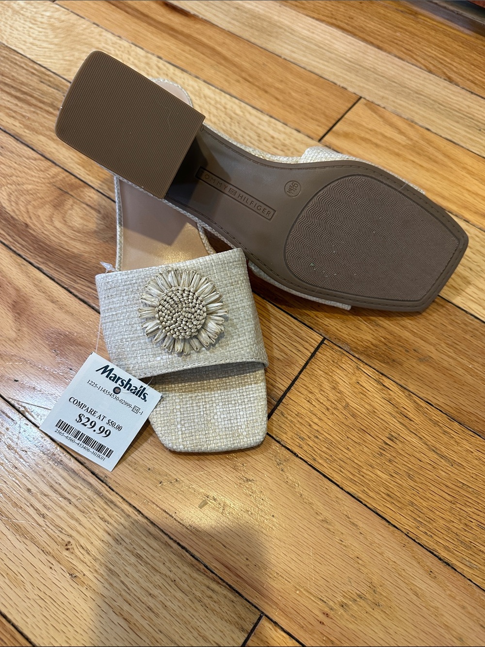Bandolino Sunflower Sandals - Picture 2 of 3